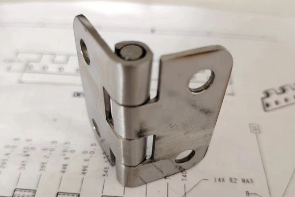 Adjustable Screw-on Hinge