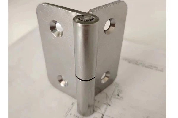 Easy To Disassemble Screw-on Hinge