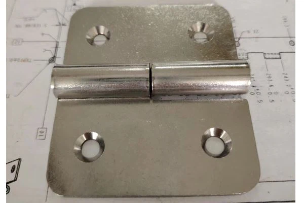 Easy To Disassemble Screw-on Hinge
