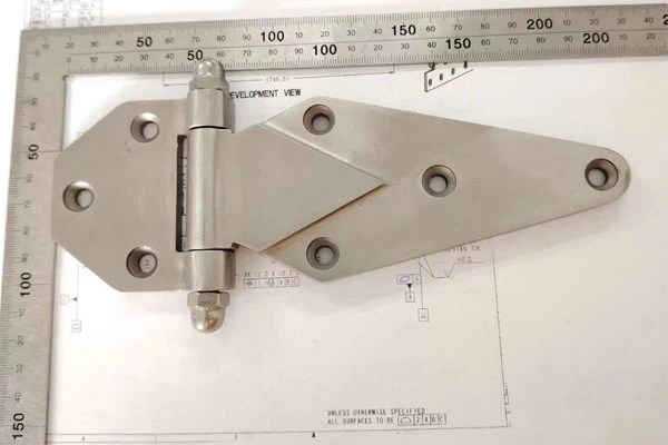 Easy To Install Truck Hinge