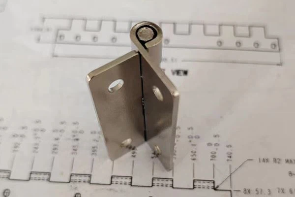 High-quality Aluminum Alloy Spring Hinges, With Oxidized Surface, Commonly Used in Refrigerator Doors