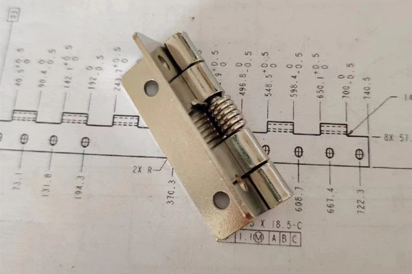 High-quality Aluminum Alloy Spring Hinges, With Oxidized Surface, Commonly Used in Refrigerator Doors