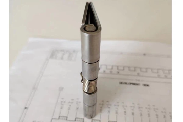 Metal Spring Hinges Made Of High-quality Cast Iron Have Strong Load-bearing Capacity And Are Often Used For Inspection Doors Of Large Mechanical Equipment.